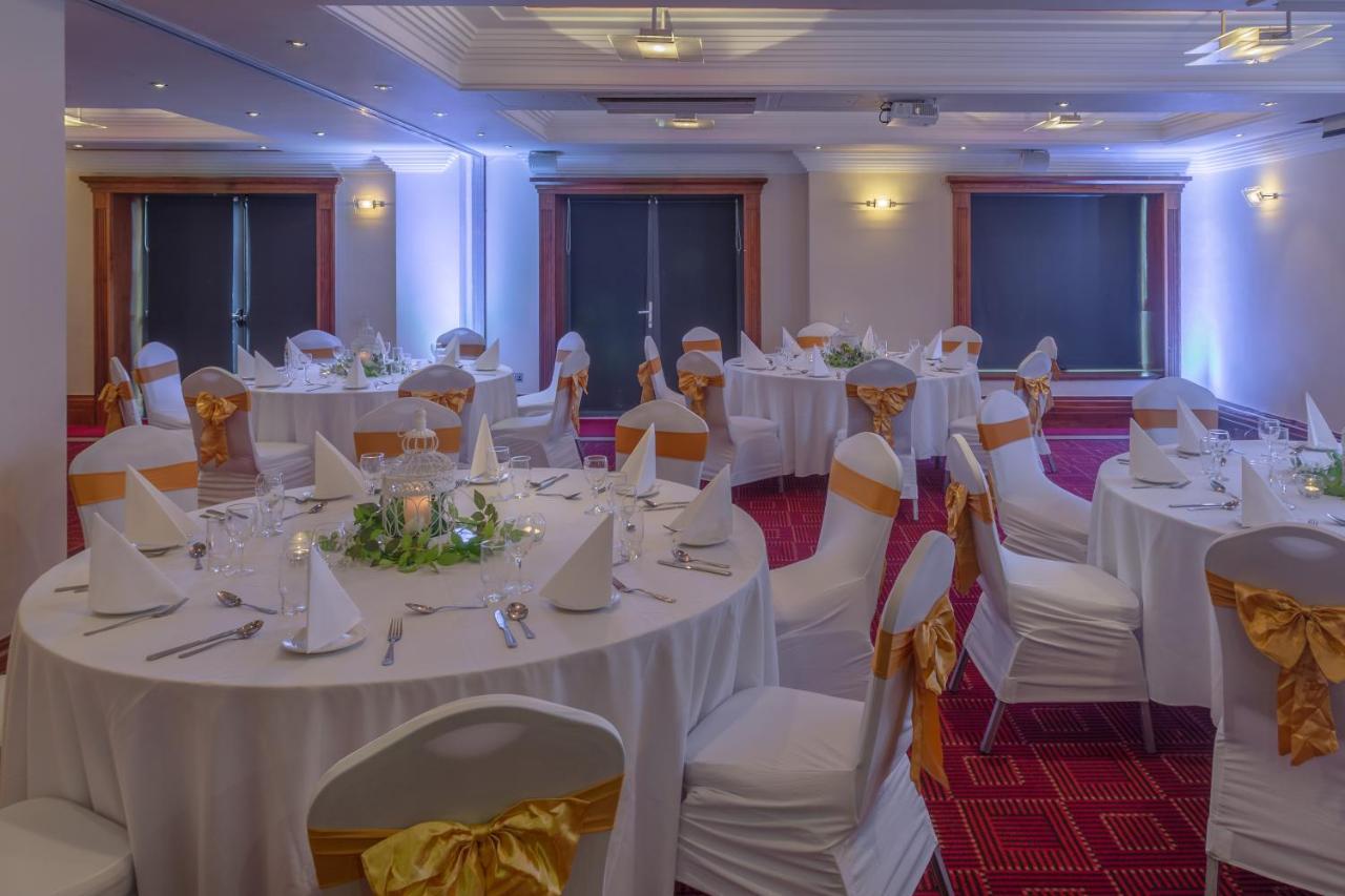 Prince Of Wales Hotel Athlone Zewnętrze zdjęcie